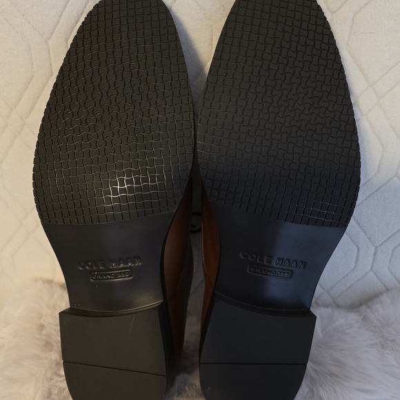 Cole Haan Men's Tan Leather Derby Shoes - Picture 3 of 3